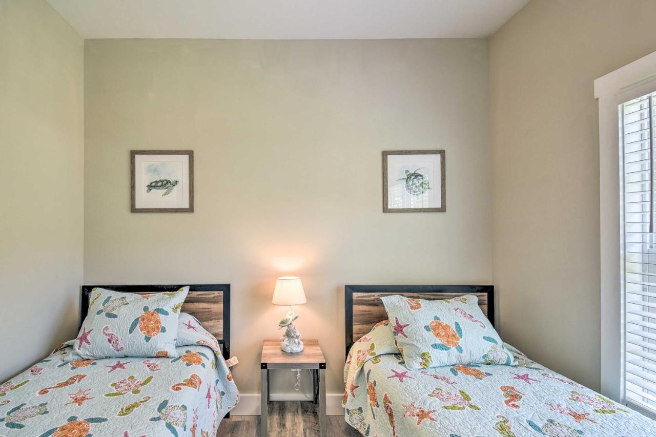 Ocean Isle Beach Home With Shared Lanai And Grill Экстерьер фото